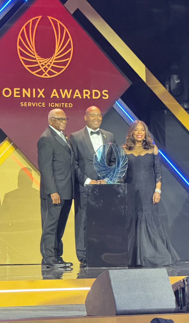 harrisonjaime's tweet image. Tonight, I was blessed to receive the Congressional Black Caucus Foundation Phoenix Award. For a Black Hill staffer and former CBCF intern this is the equivalent to winning an Oscar. 

So grateful to my mentor &amp;amp; forever Boss Rep. Jim Clyburn and my friend Rep. Terri Sewell for