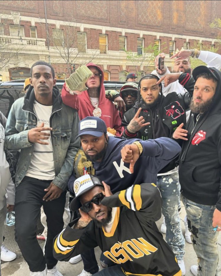 only1brave's tweet photo. Doing it by yourself is cool, but with a team it’s a celebration @MILLYZ @harvardh__ https://t.co/RheLkoCmt5