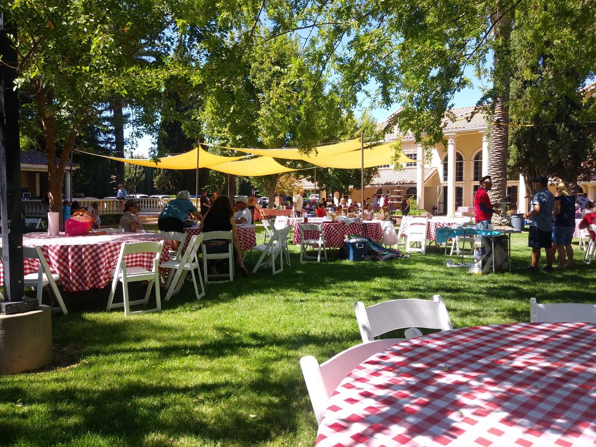 FilteredZero's tweet photo. The Arberesh #Albanian of Sacramento California

Another wonderful day at the Arbereshe 🇦🇱Picnic Sept 2024.
#Albania #arvanite #arberesh #palermo #sicily #Albanesi https://t.co/QyPBmkS5IE