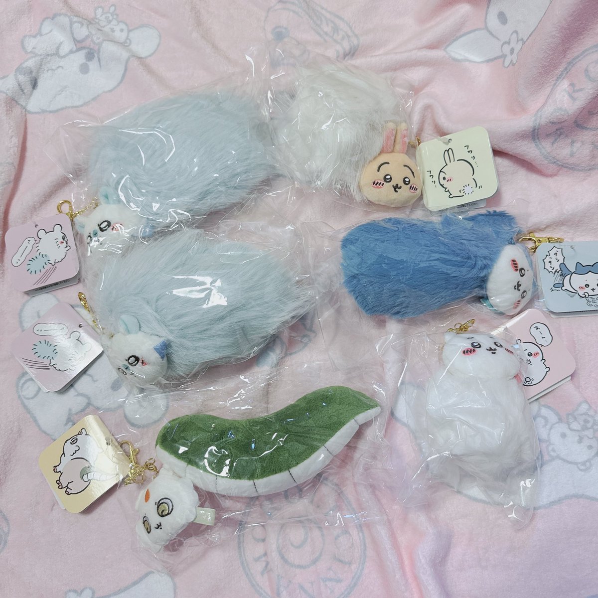 【交換　譲渡　買取】

譲　ちいかわ
ぶらりん尻尾マスコット
モモンガ　あのこ　
ちいかわ　うさぎ　ハチワレ

求
定価 ＋ 送料
郵送のみ　PayPay / 銀行振込

全てタグ付きの新品・未使用品です！
コレクションが増え過ぎたのでどなたかお迎えしてください…！