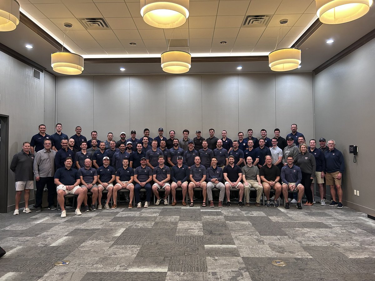 Great weekend at NCHC officiating camp. Thanks <a href="/TheNCHC/">The NCHC</a> <a href="/Commish_Weems/">Heather Weems</a> for the support.