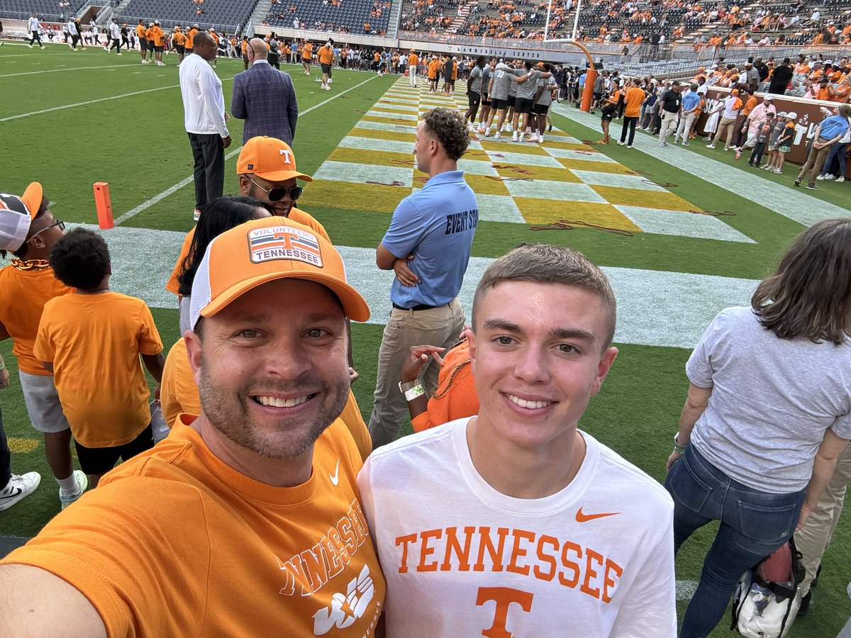 leejamonett's tweet photo. Big thanks to Coach Fulmer for the business & trip to the checkerboard. #WeSoarHigher #GBO
@colejamonett24 @alliekamonett @leah_amonett https://t.co/mgOclHaSPQ