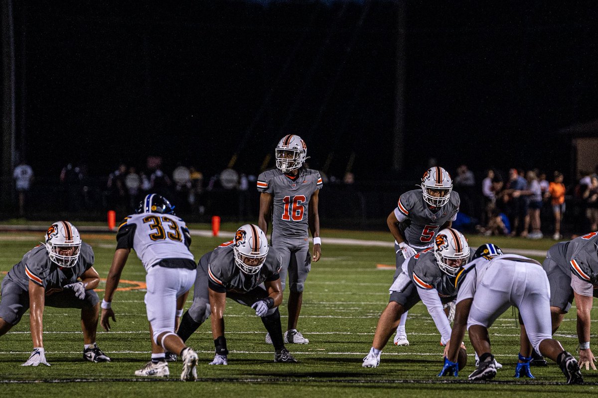 acovans10's tweet photo. Took pictures &amp; videos at Oviedo Vs Lyman! Ready for more! @Oviedo_Football @OviedoFBRecruit @CoachOdierno @DefCoach https://t.co/P6DIo68rli