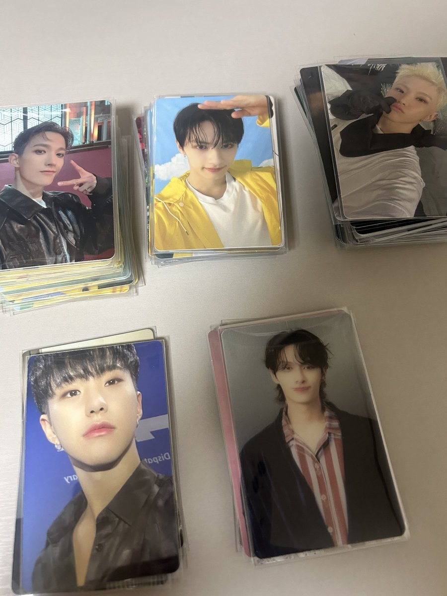 #RT event🩵🩷

추석 기념 캐럿들을 위한 알티 이벤트💎
 
알티 + 하트 두개 다 해주신 한 분을 추첨하여 
 12th Mini Album 랜덤으로 한 개, 공식 포카 3종, 소소한 선물 보내 드려요🫶🏻

참여 방법🍊
🐱알티 + 하트 누르기
🐱배부 가능여부 
🐱캐럿 한정⭕️
🐱트친 한정⭕️
이벤트성 팔로우 안받아요‼️
