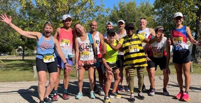 FleetFlett's tweet photo. 104th overall and 6th in my age group in the Kleefeld Honey Run 5K today. @YankySports https://t.co/UjBpuqNDgU