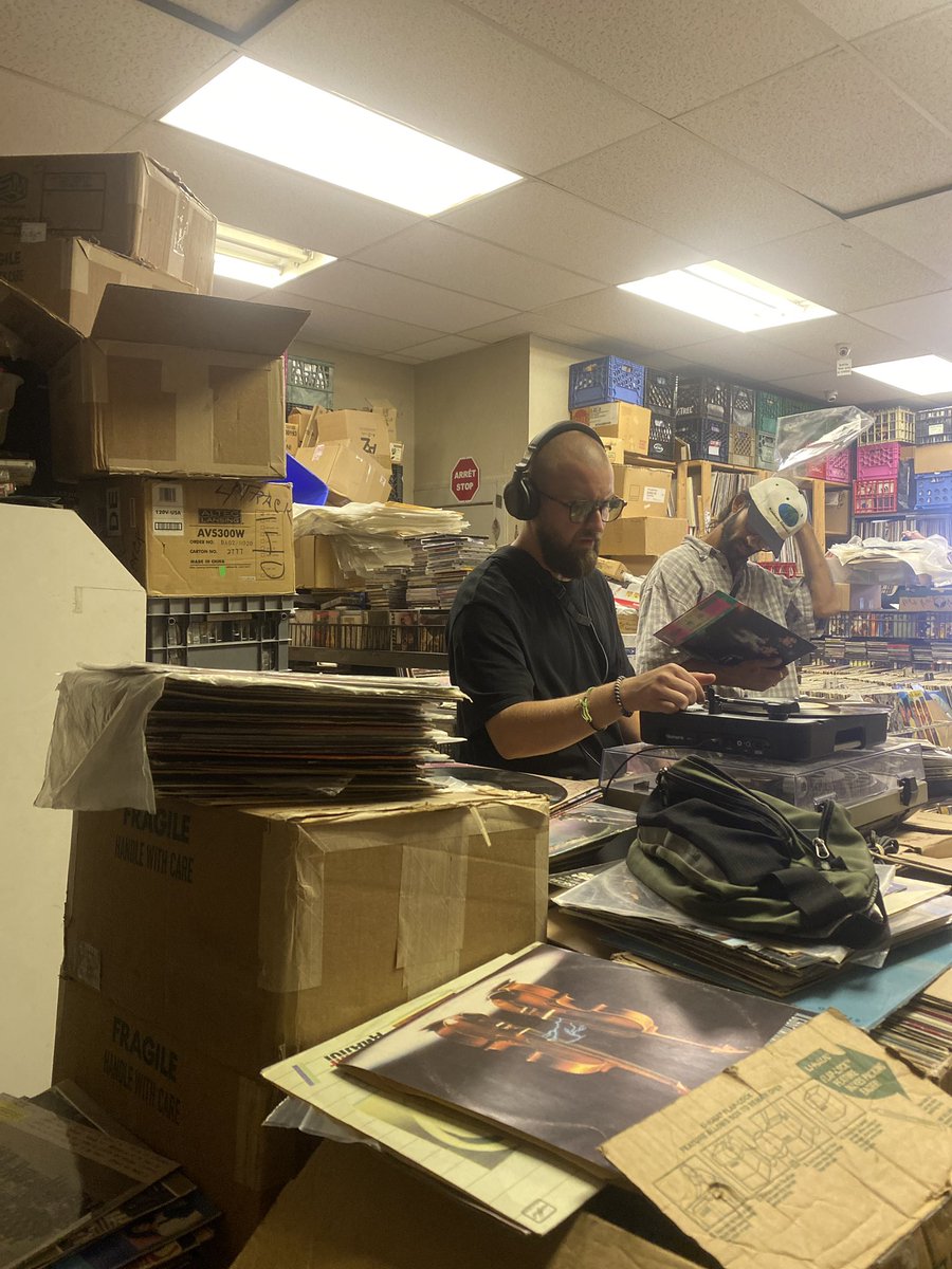 Buying old records is a habit 

w/ <a href="/CooperR44780045/">Cooper Richardson</a> <a href="/666funkywhat/">666funkywhat666</a> <a href="/countstackulah/">Stack Moolah</a>