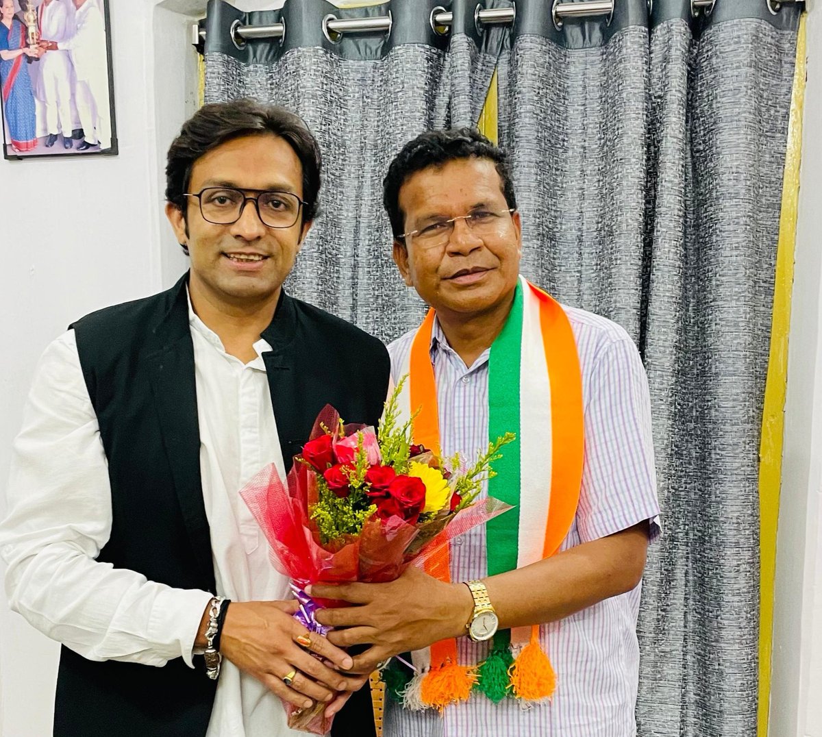 MehulMaroo's tweet photo. #छत्तीसगढ़ के पूर्व कैबिनेट मंत्री और पूर्व प्रदेश कांग्रेस कमेटी के अध्यक्ष
श्री मोहन मरकाम जी को जन्म दिवस पर हार्दिक बधाई एवं शुभकामनाएं, ईश्वर से आपके सुखद दीर्घायु एवं उज्ज्वल राजनीतिक भविष्य की कामना करता हूं #mohanmarkam https://t.co/WAc7wQ1mH0