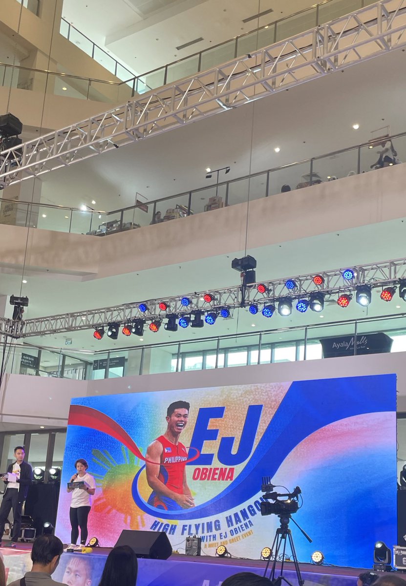svtenhaluvs's tweet photo. See you ej!!!

#EJObiena
#HighFlying Hangout
#RaiseTheBar #HangoutwithEJ https://t.co/vXDKUdwuik