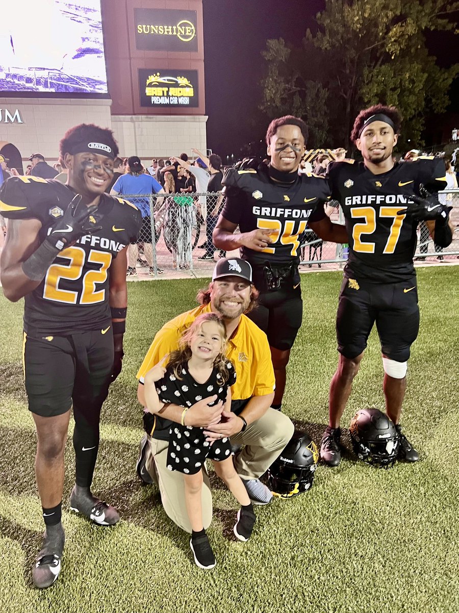 Coach McQuillan tweet media