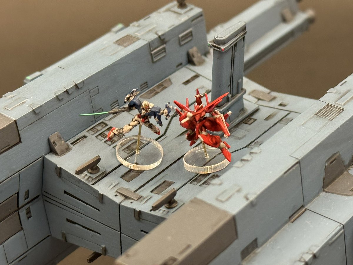 Tomatobeanbean's tweet photo. 1/1700 ウラル級大型輸送艦 (Ural-class)

「なぜだ! なぜ俺たちが戦わなければならない! 」

「ねえ、私たち、わかりあえてたよね…」「…ああ、もちろんだとも」
「良かった…」 https://t.co/EYGnqukgcI