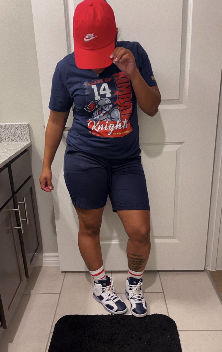 Lul_KT's tweet image. 10 year class reunion 📍 big moma getting old   !

#ClassOf2014
#KimballKnights 💙❤️🤍

Graduating 10 years ago is crazy ❤️