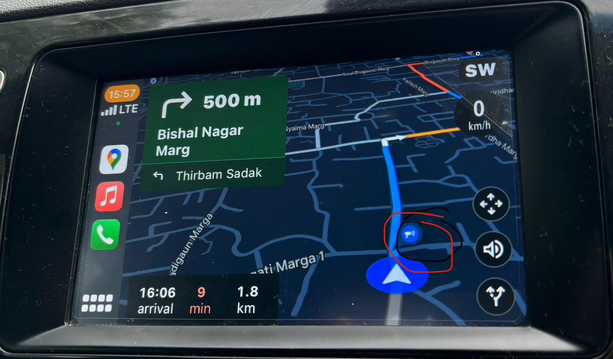 pakanajole's tweet photo. #Google_Map त धेरै smart भएछ
“There is a mobile speed camera ahead” भनेर सचेत बनाउने रहेछ (रातो घेरा भित्र)
धेरै ट्राफिक भएको सडक रातो र कम ट्राफिक भएको सडक सुन्तला रंगमा इंगित गर्नुको अतिरिक्त https://t.co/i0Z59UafRo