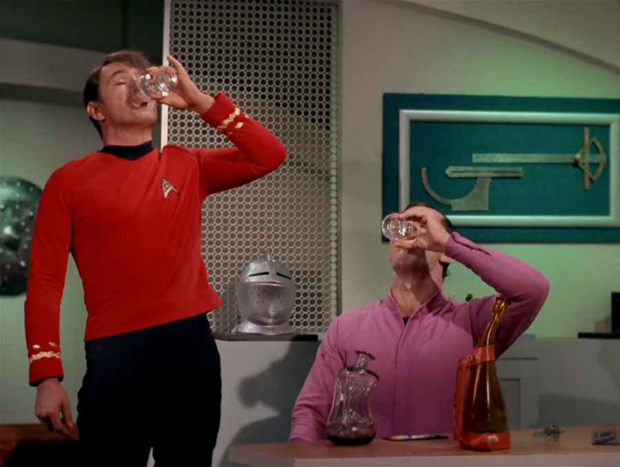 laredoart2018's tweet photo. Best . Scotty scene. EVER !!!! #StarTrek #StarTrekTOS #MeTVStarTrek #ByAnyOtherName #Scotty #Scotch #ItsGreen https://t.co/hJ1914TBu3
