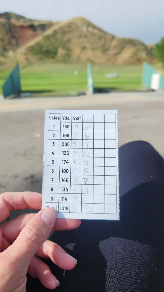 julesnovlesky's tweet photo. Took my mini BFF on a golf date this morning to #BridgeValleyGolfCourse. Best round of golf I've had all season #yql #par3 #boymom #HeOnlyLikesTheDrivingRange #WeekendDates #Saturdays #TournamentReady #ihope๐ค๐ป https://t.co/BlAlyQlBkD
