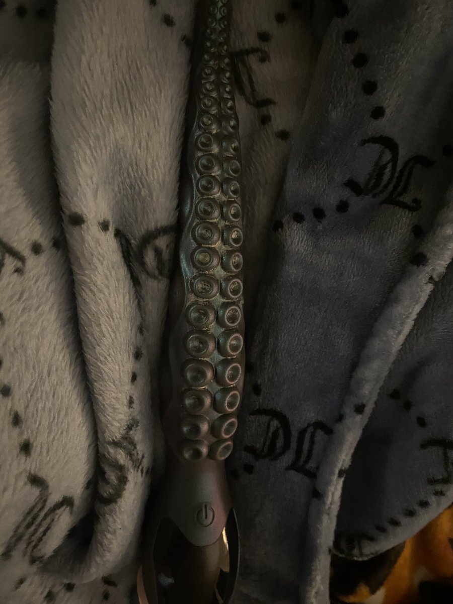 Thank you <a href="/_LeonJones/">_LeonJones</a> for this insanely beautiful vibrating dildo 🤭🤭 
watch me squirm on live tomorrow on my onlyfans, only $5 a month 🐾🐾