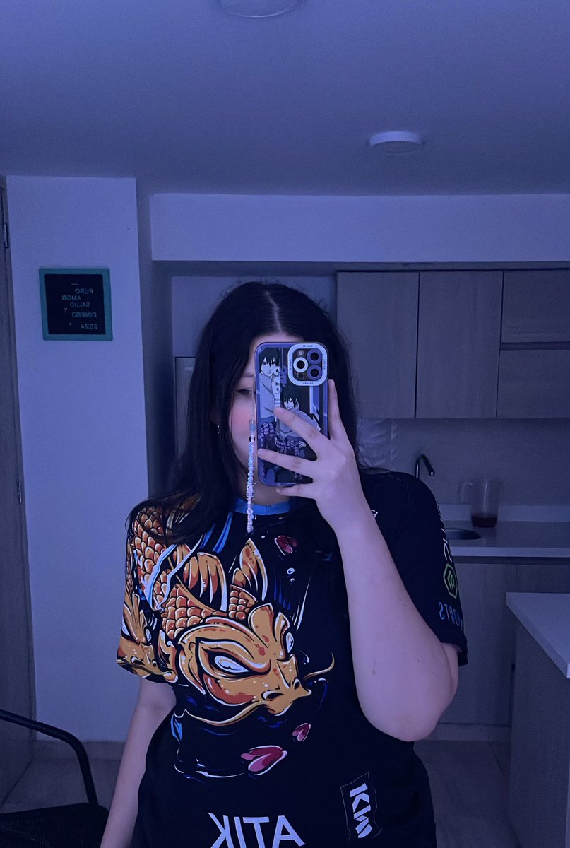 Hey pero la Jersey de <a href="/KunaiEsports/">Kunai Esports</a> mi casita 💋♥️