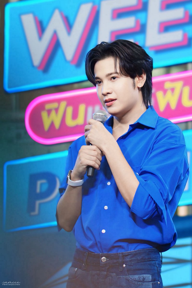iiamii20's tweet photo. ทั้งหล่อทั่งน่าหมั่นเขี้ยวว 
หยุมแฟนคลับเก่งงง 
KingPower x Singto
#WeekendPossibilitiesxSingto
#SingtoPrachaya https://t.co/iOIigKNQkC