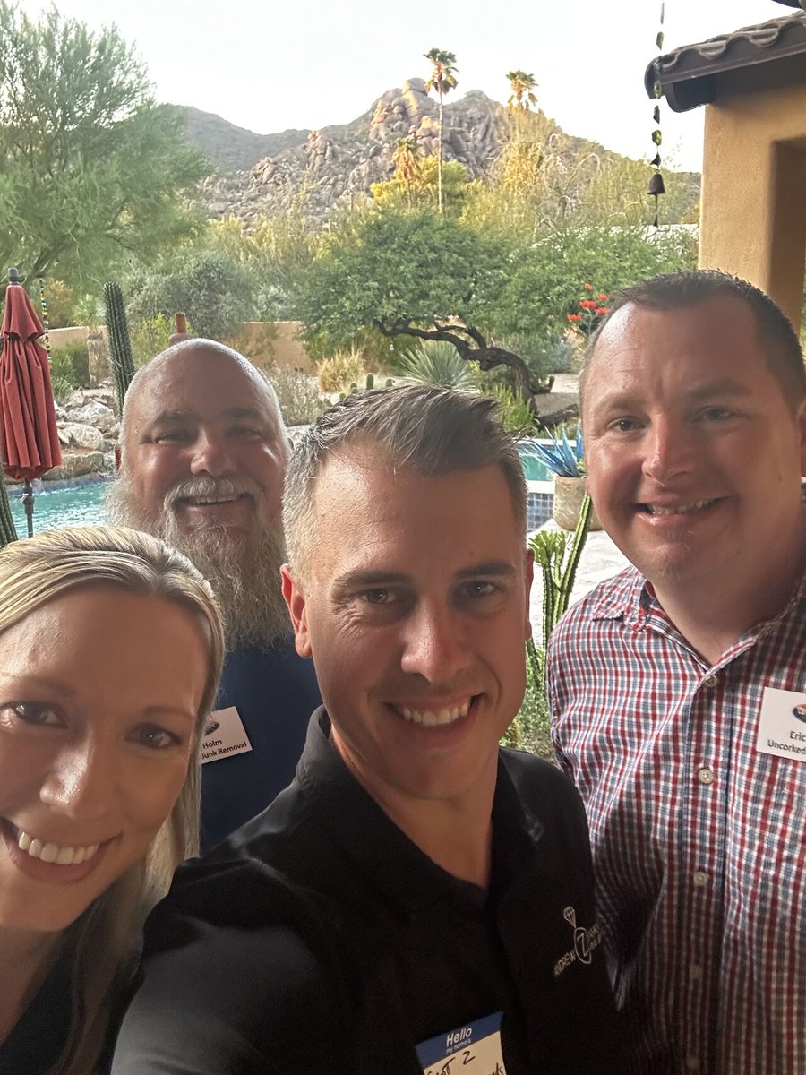 UncorkedMG's tweet photo. We had an inspiring and fun time at the @CCC_Chamber mixer! Our thanks to Lucy Dickens Fine Art for opening your beautiful home &amp; #artstudio to our spirited group! Check out the annual Hidden in the Hills Studio Tour this November. 

#chamberstrong #fineart #getuncorked https://t.co/j453SwtOG0