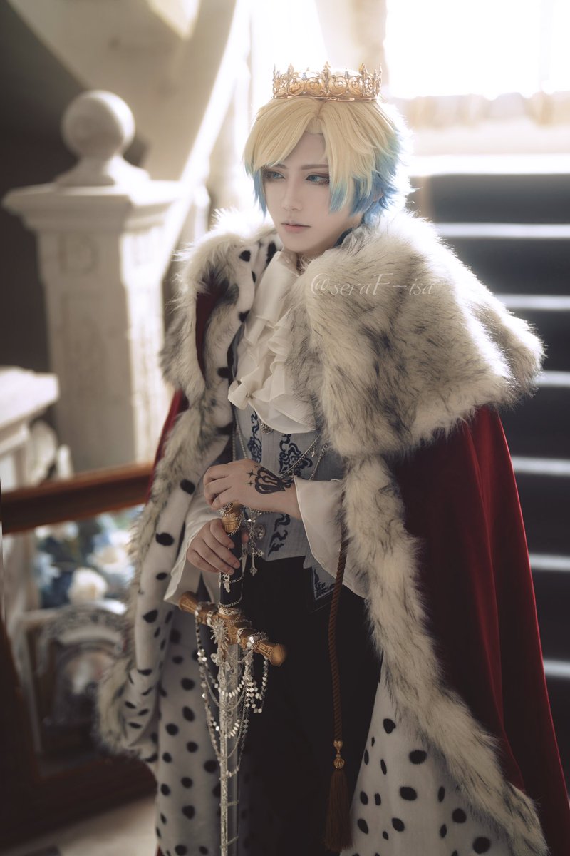 seraF-isa tweet media