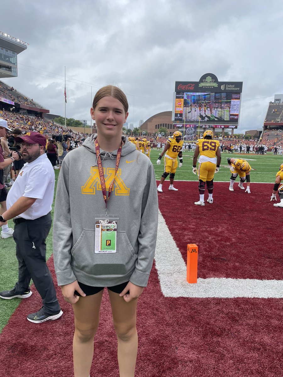 Thank you <a href="/GopherWBB/">Minnesota Women's Basketball</a> <a href="/CoachDawnP/">Dawn Plitzuweit</a> <a href="/littlelamb_22/">Chloe Lamb</a> <a href="/CoachJeschke/">Jason A. Jeschke</a>  for the the fun visit!!  It was great getting to watch practice, learning more about the program, and getting to know the players!!