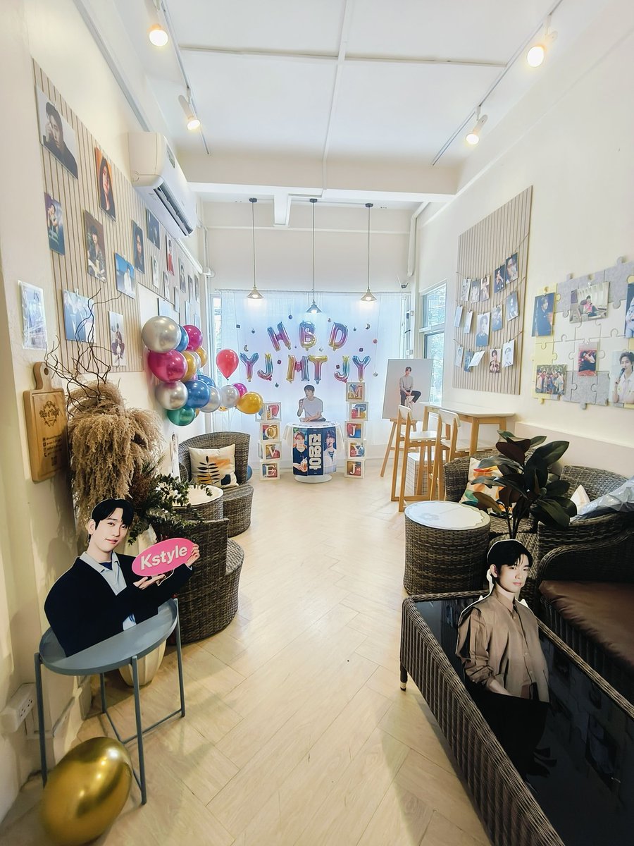 Bungky22491055's tweet photo. เปิดร้านต้อนรับแล้วจ้าาา 🎉🎉🎉
ณ Bake it bright
ปากซอยกรุงธน 10
งานเริ่ม 11.00 - 18.00 น.
เป่าเค้ก 16.00
หลังเป่าเค้กจับแจกรางวัลใหญ่ หลังจบกิจกรรมทั้งหมด แจกรูปตกแต่งในร้าน แล้วเจอกันน้าาาา 💙💙
#SepLineParty2
#Marktuan #Jinyoung
#Youngjae #Got7 https://t.co/EHCszNVVby