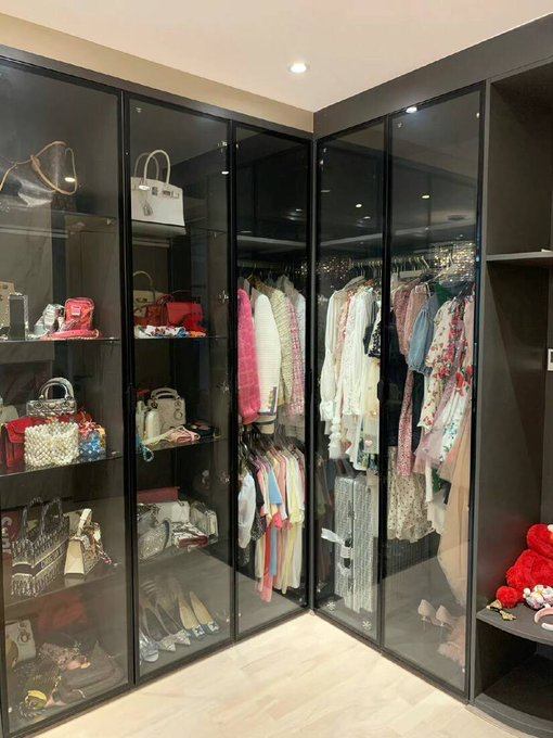 Hashyiuc's tweet image. 🫶今日の週末、どのバッグを選べばいいでしょうか