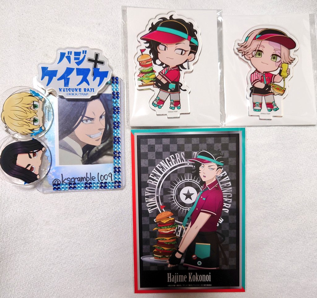 kscramble1009's tweet photo. 【譲渡】東京リベンジャーズ プリンセスカフェ プリカフェ ダイナーカフェ 特典 ミニキャラアクリルスタンド

【譲】九井 乾

【求】アクスタ：定価(＋送料)
ポストカード：300円

＊アクスタ2点まとめての場合ポストカードお付けします
＊都内手渡しまたは郵送
＊PayPay可能 https://t.co/uVipdzU6zQ