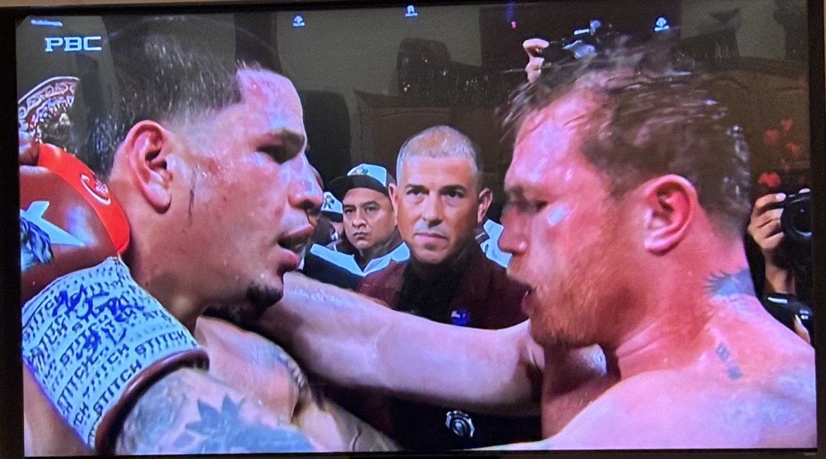 Chattah4Nevada's tweet image. Imagine if the Dems and the GOP ended their elections with this much love! ❤️🇺🇸🔥 #SmoothTransitions 🏆 #Discipline #Talent