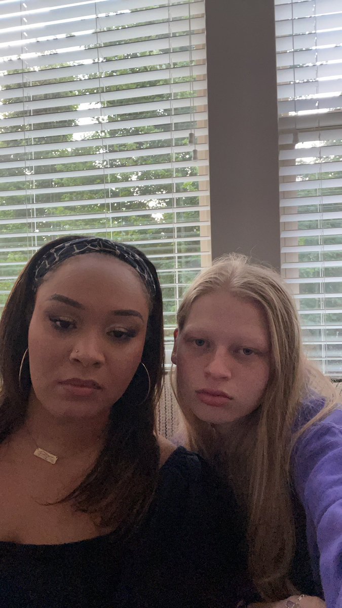 itsmelisalol's tweet photo. before the day ends on twitter i gotta wish my bestie a public happy bday @baileyscircle love u love u love https://t.co/ZVkfGAy0lo