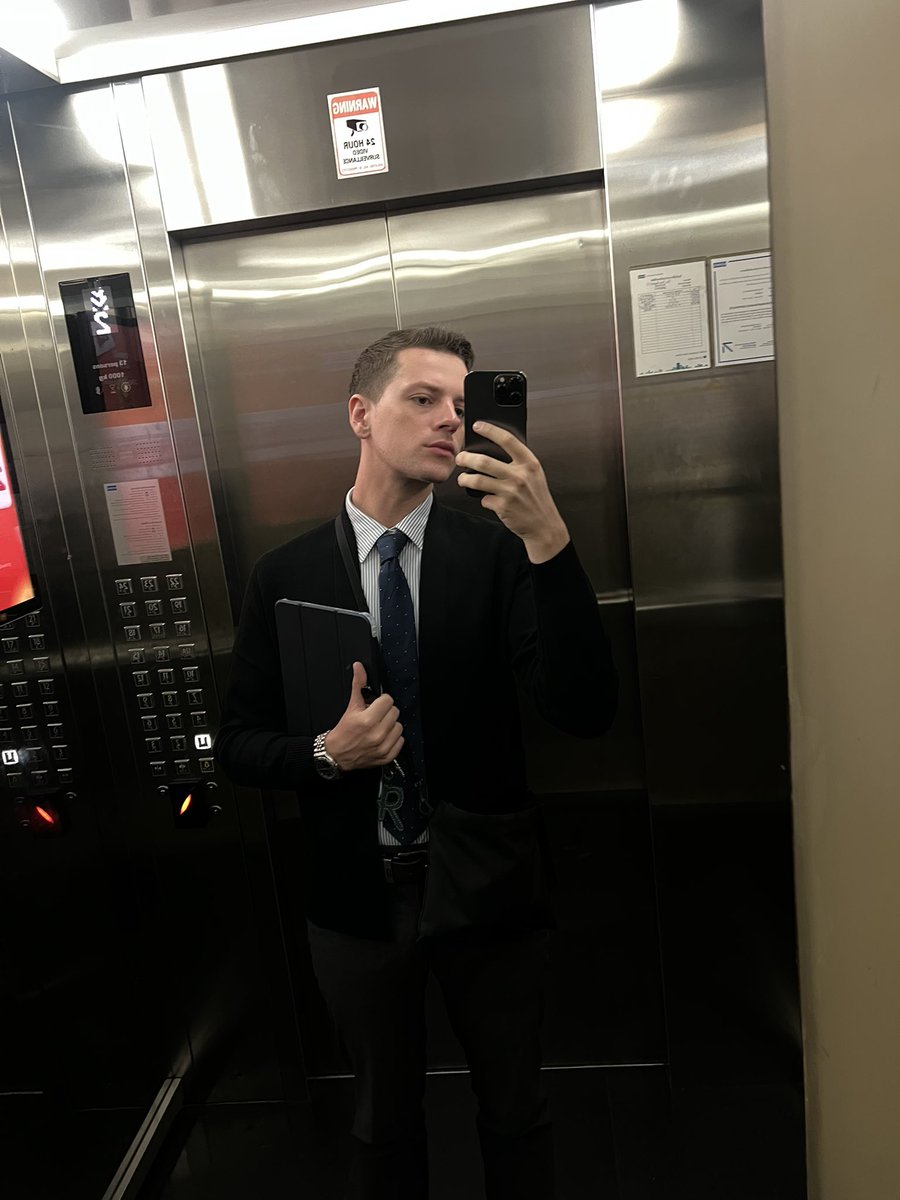 RostiFeo's tweet photo. Work hard. Play hard. https://t.co/OzzMBhkgpH