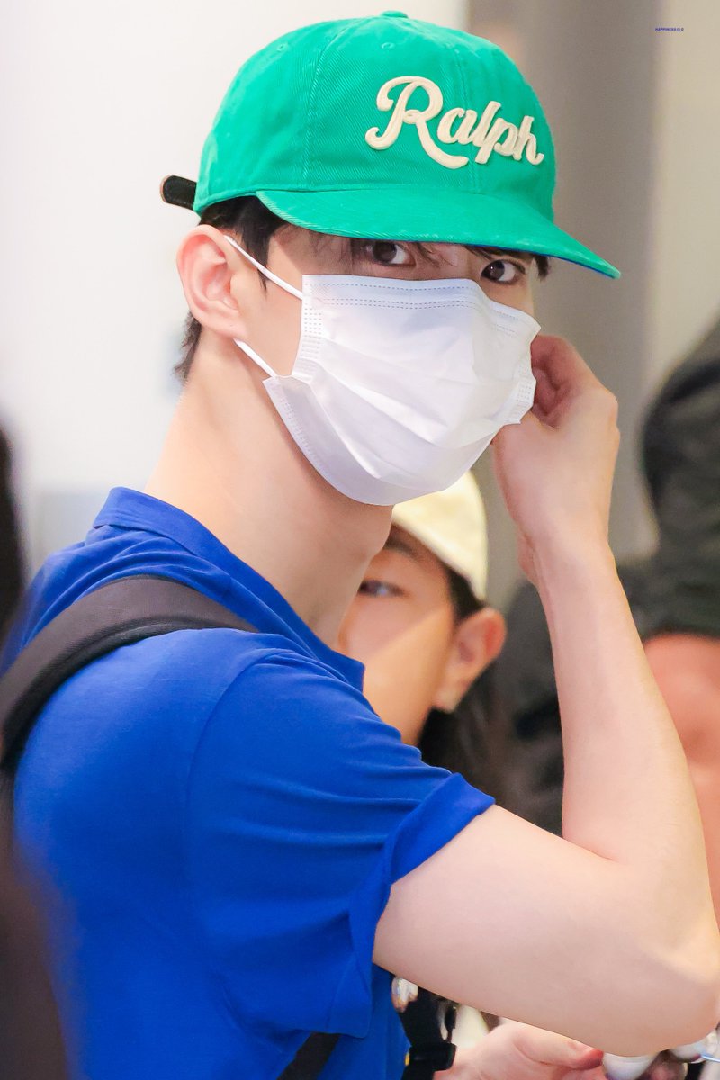 240718 POLO💙

 #더보이즈 #큐 #지창민 #THEBOYZ #Q