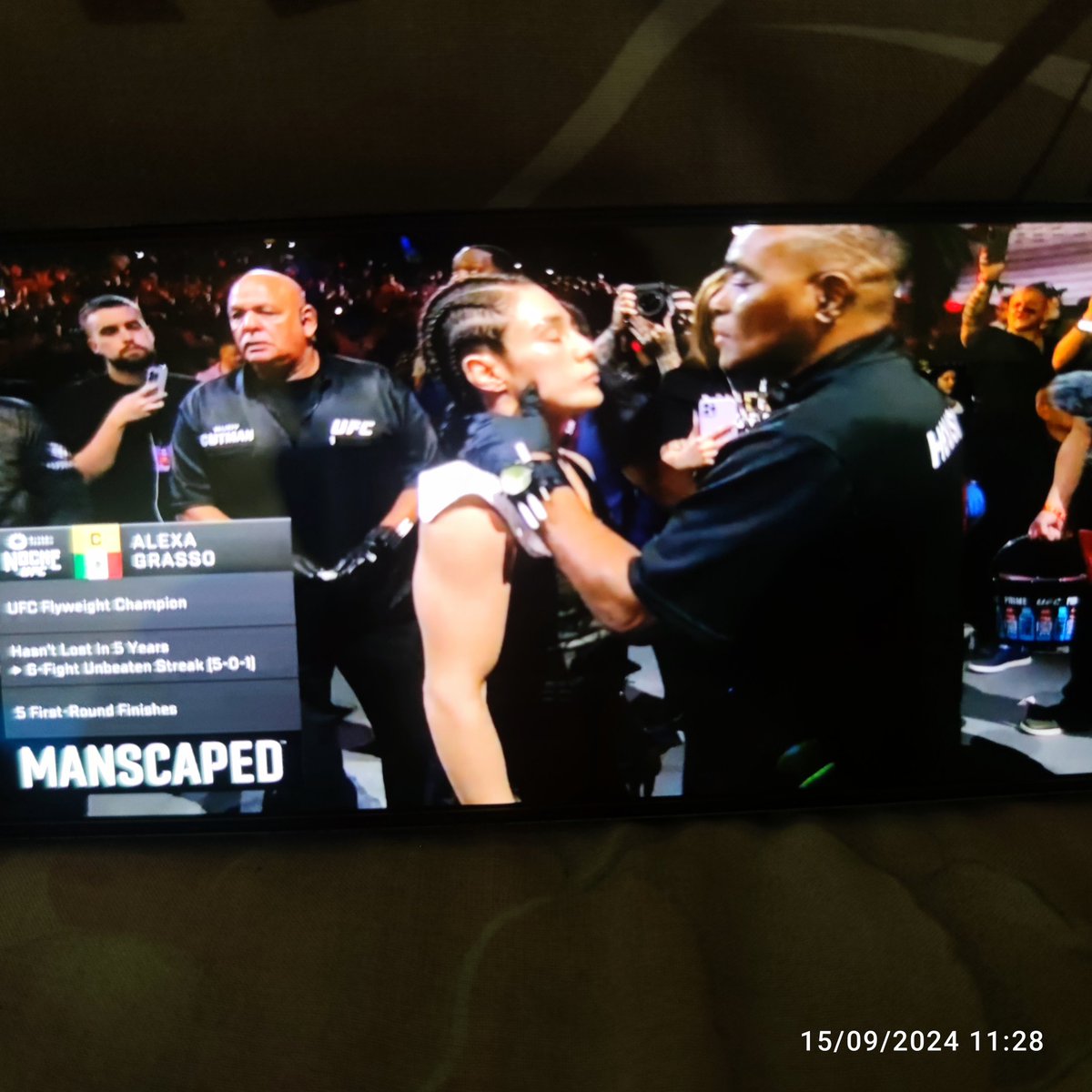 faizallPermana's tweet photo. Let's go @AlexaGrasso #UFC306 https://t.co/a2xB9JuCLN
