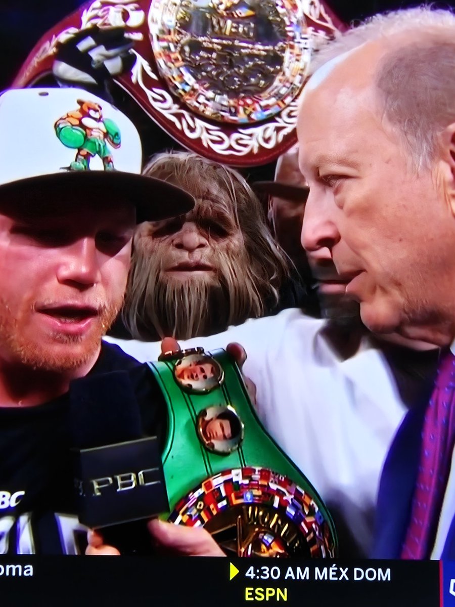 pelonrosas's tweet photo. Quien es el de melena larga? #CaneloEnAzteca https://t.co/ZGv2I4Auw0