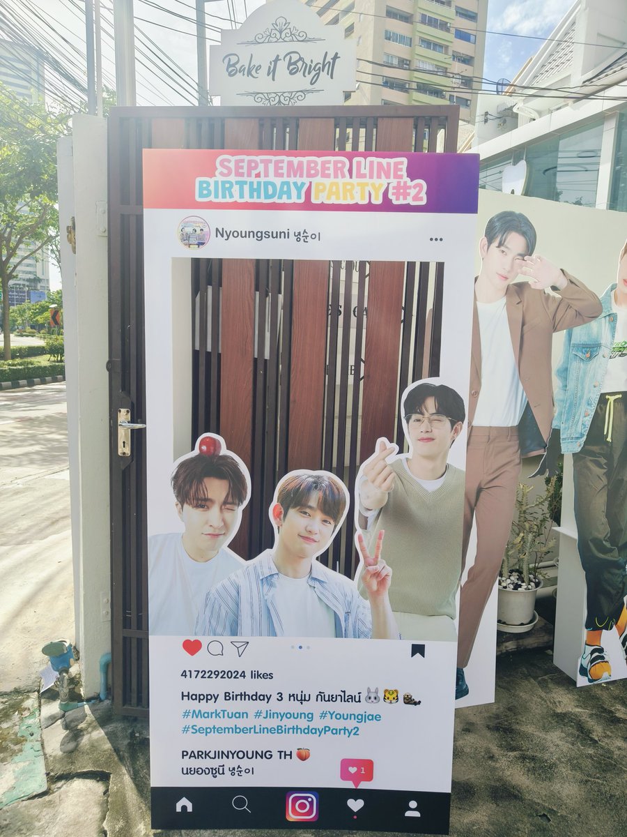 Bungky22491055's tweet photo. ของขวัญเล็กๆจากทีมงาน
คุกกี้นกกระสา น่ารักมากๆๆ
ใครไปร่วมงานอย่าลืมถ่ายรูป
เช็คอินและติด # งาน รับคุกกี้ฟรีค่ะ
#SepLineParty2
#Marktuan #Jinyoung
#Youngjae #Got7 https://t.co/HDYeAIXr6o