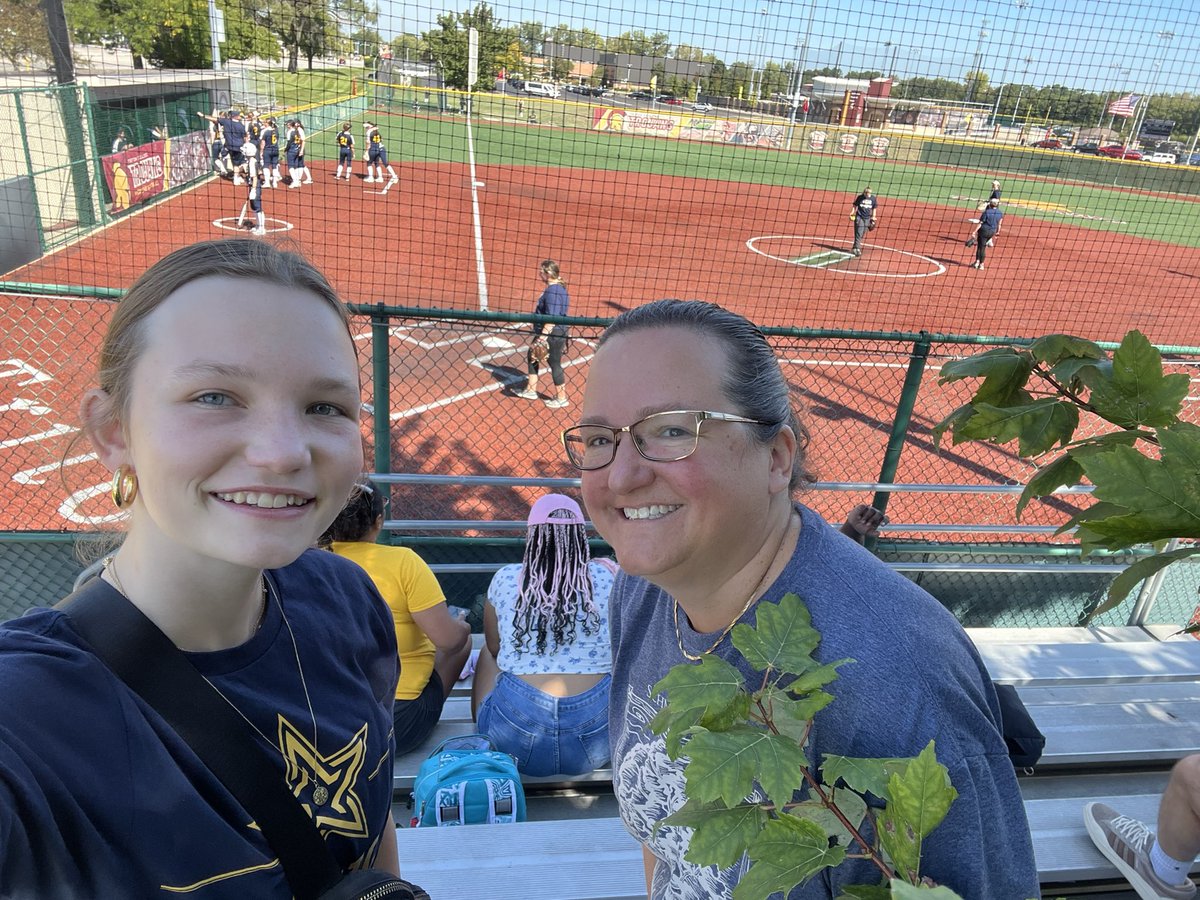 adisonhasse4's tweet photo. Thank you so much Coach Lukas and Coach Bob for having me on campus! I loved hanging out with the team this weekend! What a great official visit with @DU_Stars softball! Also thank you to my  roommates for the night, Alex and Kayla!
@SBRRetweets @SoftballRecruit https://t.co/y0JYrBx4yL