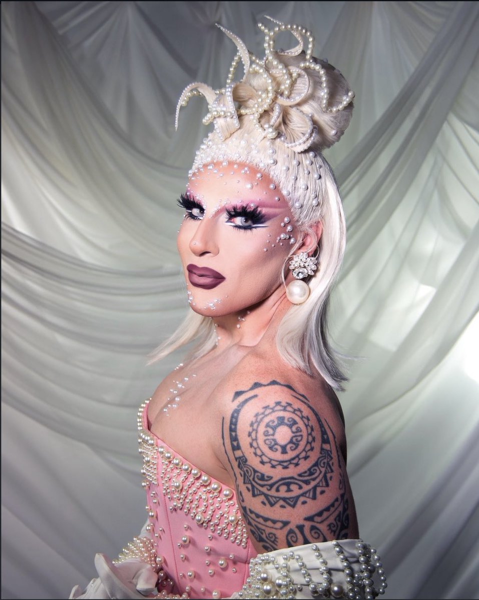 Morgana Cosmica looks glamorous in new photos.