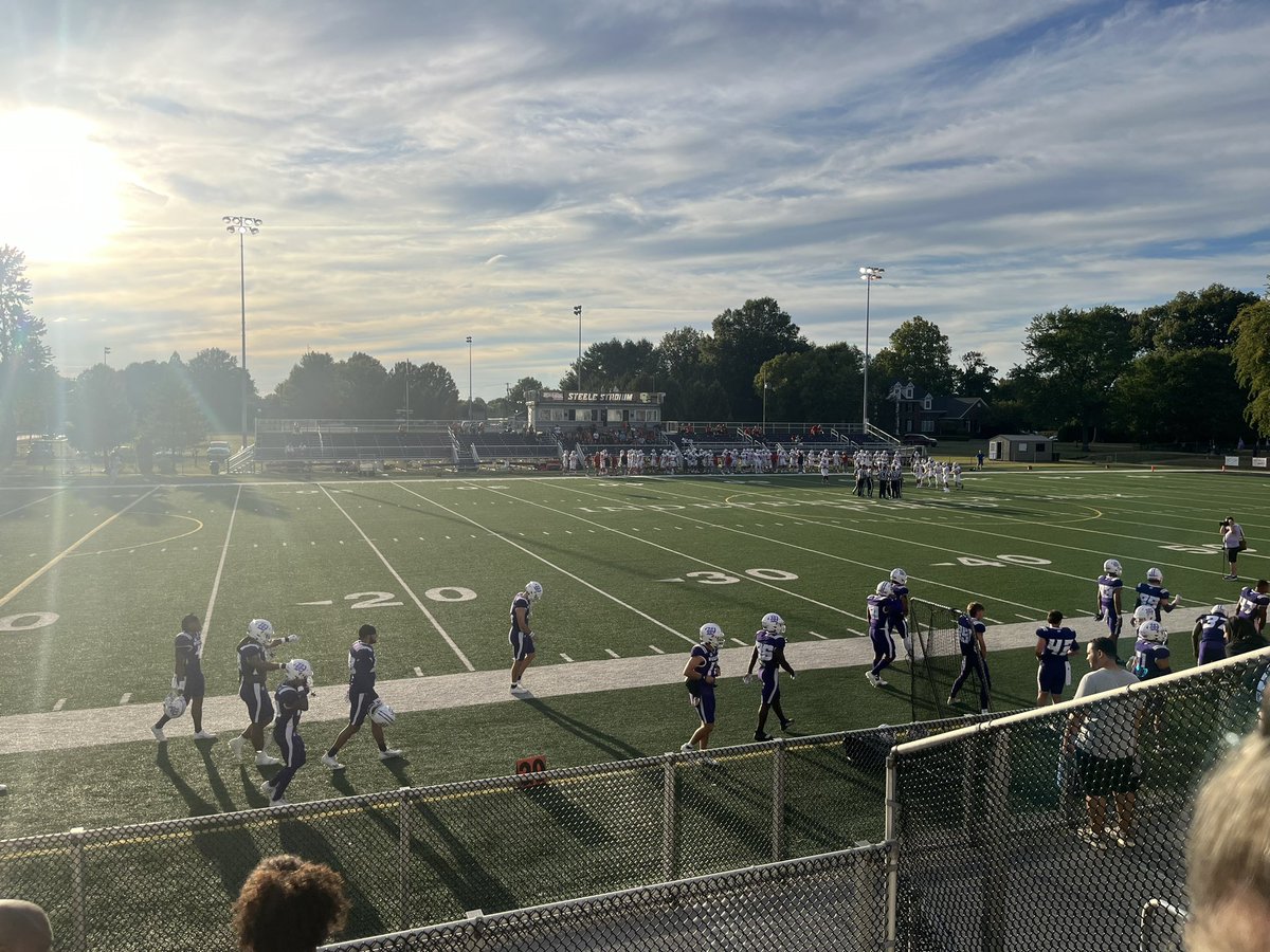 Thank you <a href="/CoachKSSteele/">Karsen Steele</a> for the great gameday visit! <a href="/kwc_football/">Kentucky Wesleyan Football</a> <a href="/CoachYoung41/">Coach Tyrone Young Jr. II ™</a> <a href="/VisionQb/">QB Vision</a> <a href="/MCTigerFootball/">Macon Co. Football</a> <a href="/KyleShoulders/">Kyle Shoulders</a> <a href="/sxgyoung410/">Spenser R Young</a> <a href="/DrewParkerScott/">Drew P. Scott</a> <a href="/smcorbitt/">Coach Corbitt 🏈</a>