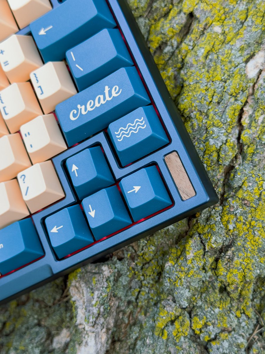 Randomkeebs tweet picture
