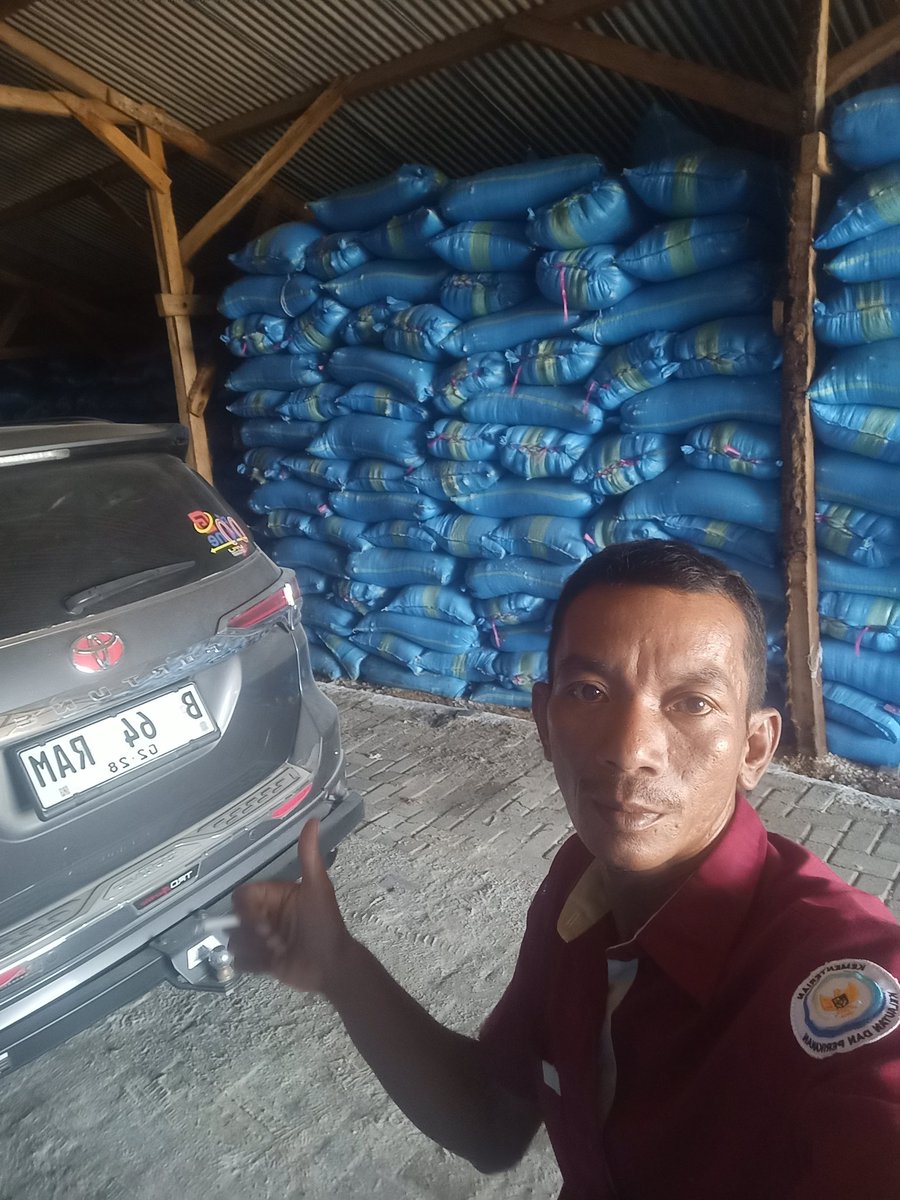 azisdiver's tweet photo. Senin, 29/07/24 Abdul Azis Luhkan Kab. Pamekasan,pendataan Stok/Produksi Kugar Kapeha I Ds.Majungan. Stok Garam 108000 kg harga Rp. 700,-/kg pemasaran Lokal Pamekasan #GiatLuhkanSatminkalBWI #luhlapor #pmkasan
@kkpgoid
@brsdm_kp
@puslatluhkp
@RuangLaut https://t.co/jx025NU3NX