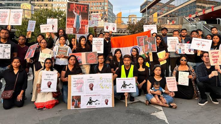 arpita_dg's tweet image. Salute to the #DoctorsProtest their non stop Dharma for 37 days!!
Their courage is contagious &amp;amp; has spread like wild fire in the entire state of West Bengal!
Finally the Principal and OC arrested for involvement in murder and tampering evidence! #JusticeForRGKar