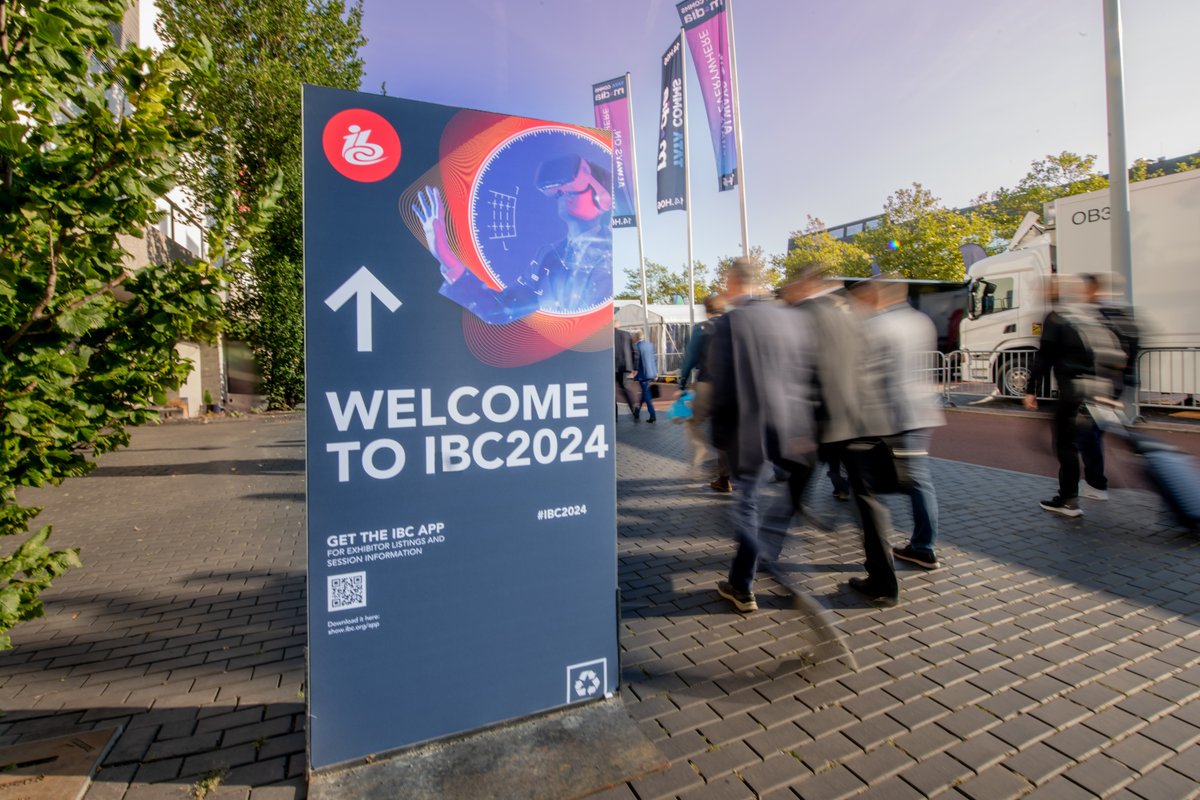 IBCShow's tweet photo. Good morning, #IBC2024! 🌟 3 things you can’t miss today:
1️⃣ IET: The John Logie Baird Sessions - 14:00 (E.102)
2️⃣ #IBC Talent Programme Drinks – 16:00 (IBC Pub, RAI)
3️⃣ In Conversation with Mstyslav Chernov – 17:15 (Delegate Lounge)
Still need a pass? 👉 https://t.co/OBeAHVeGZJ https://t.co/VDlAe9fb4o
