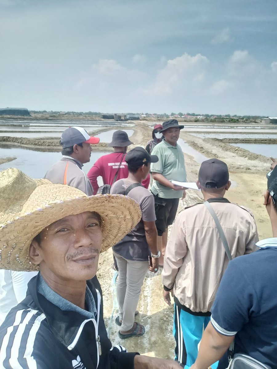 azisdiver's tweet photo. Jumat, 13/09/24 Abdul Azis Luhkan Kab. Pamekasan,pendataan Stok/Produksi Kugar Kapeha I Ds.Majungan 75000 kg harga Rp. 750,-/kg pemasaran Lokal Pamekasan #GiatLuhkanSatminkalBWI #luhlapor #pmkasan
@kkpgoid
@brsdm_kp
@puslatluhkp
@RuangLaut https://t.co/89IJcX6zNz