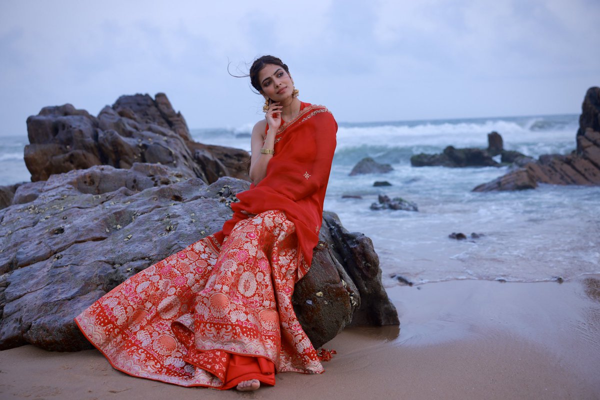 Malavika Mohanan tweet media
