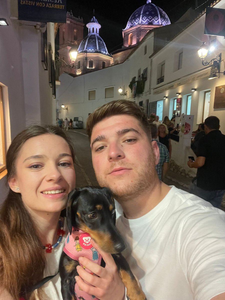 tamarasaez00's tweet photo. Y las ganas que tengo de que se esfumen los 15 días que quedan del mes, ¿qué? Y dedicarme a mis personitas fav https://t.co/Aj6ygj7D2h