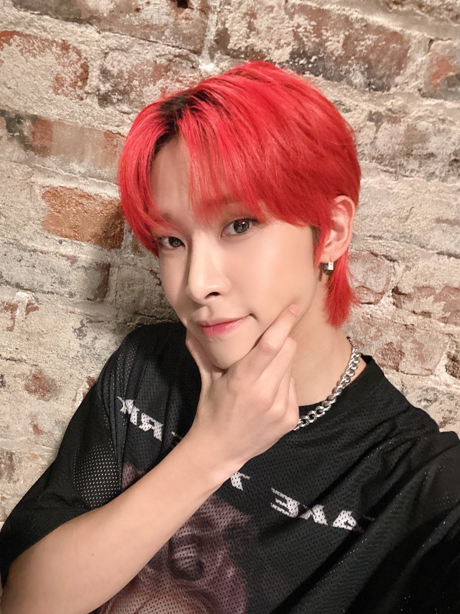 [#리온]

모자 쓸까 말까 하다가 써버렸다🥰

#FROM_TRENDZ #TO_FRIENDZ #TRENDZ #트렌드지