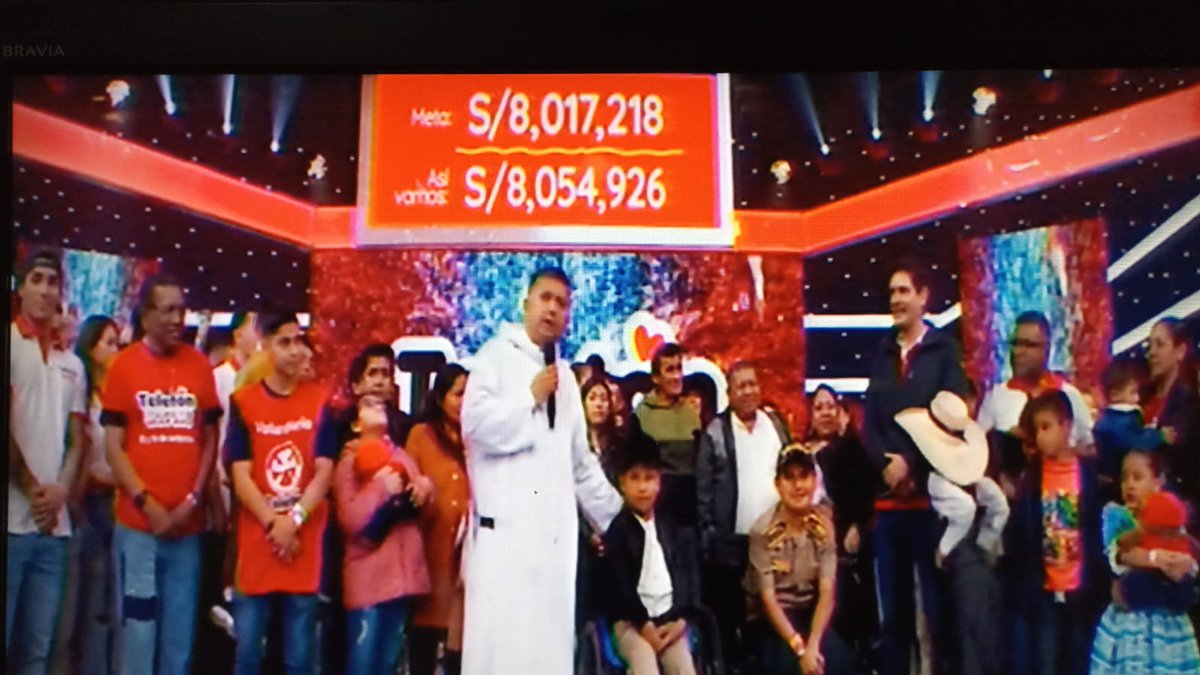 YaniroKushami's tweet photo. #Teletonperu @americatv_peru se llegó a la meta gracias a DÍOS 🙏 https://t.co/nKyD8UX75k