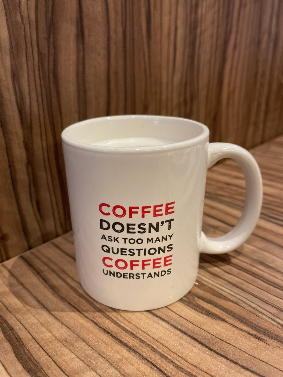 RebeccaGebauer's tweet photo. Morning mood… 😴 https://t.co/N0M9HAaLRw