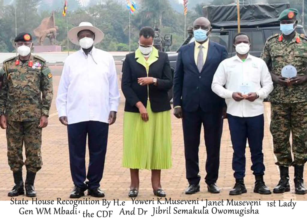 MillionTrees_Ug's tweet photo. Today is the 15th of Sept. Happy Birthday HE M7 @KagutaMuseveni with Dr @JibS_Owomugisha
We greatly celebrate your exclusive commitment towards socio-economic transformation.
Him #At80 Vs Him #At31
More years of serving this country! https://t.co/1Oe8375zIS