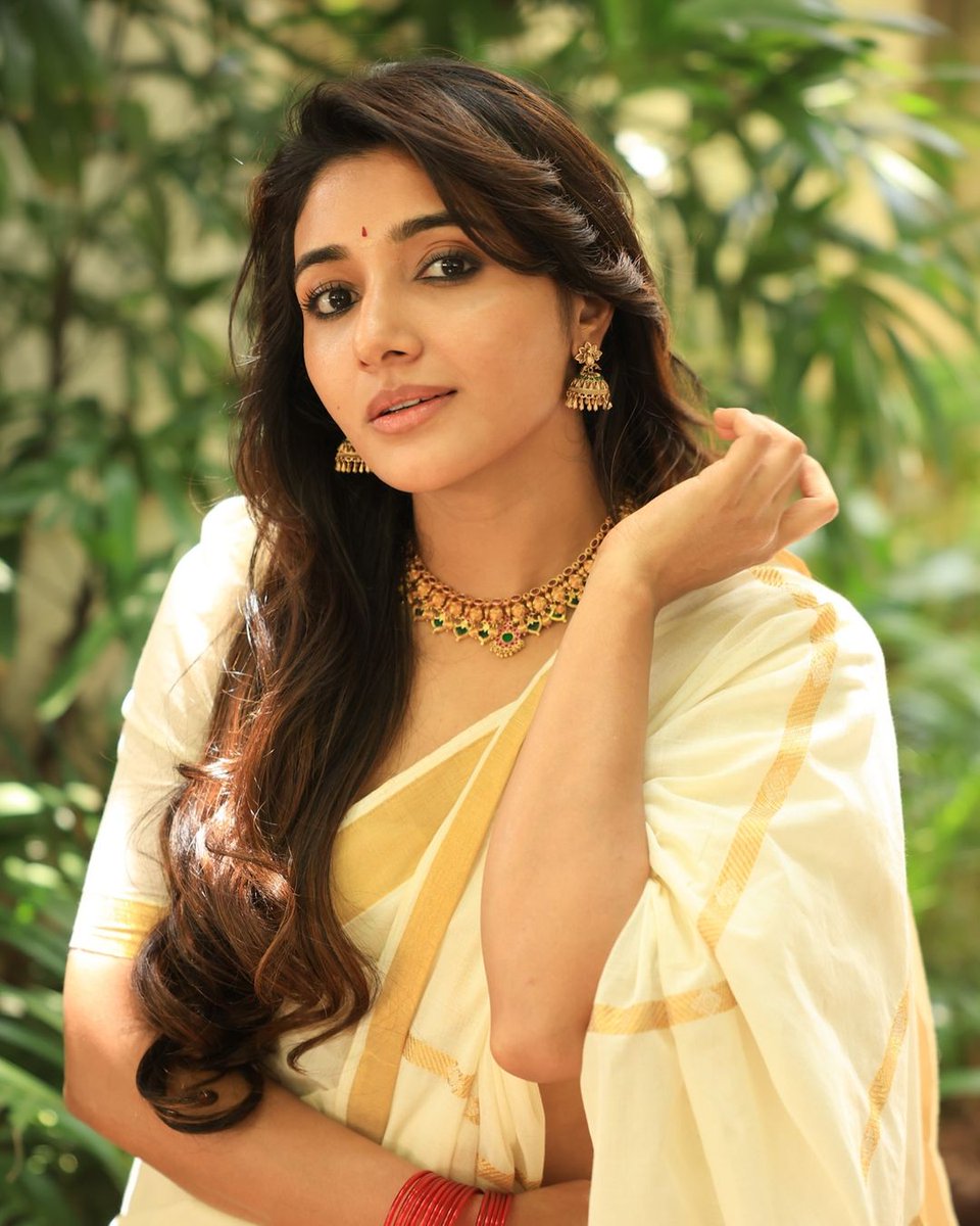 Mirnaa_FanClub's tweet photo. Happy #onam 

@mirnaaofficial #mirnaa https://t.co/Qqirk0rCYY