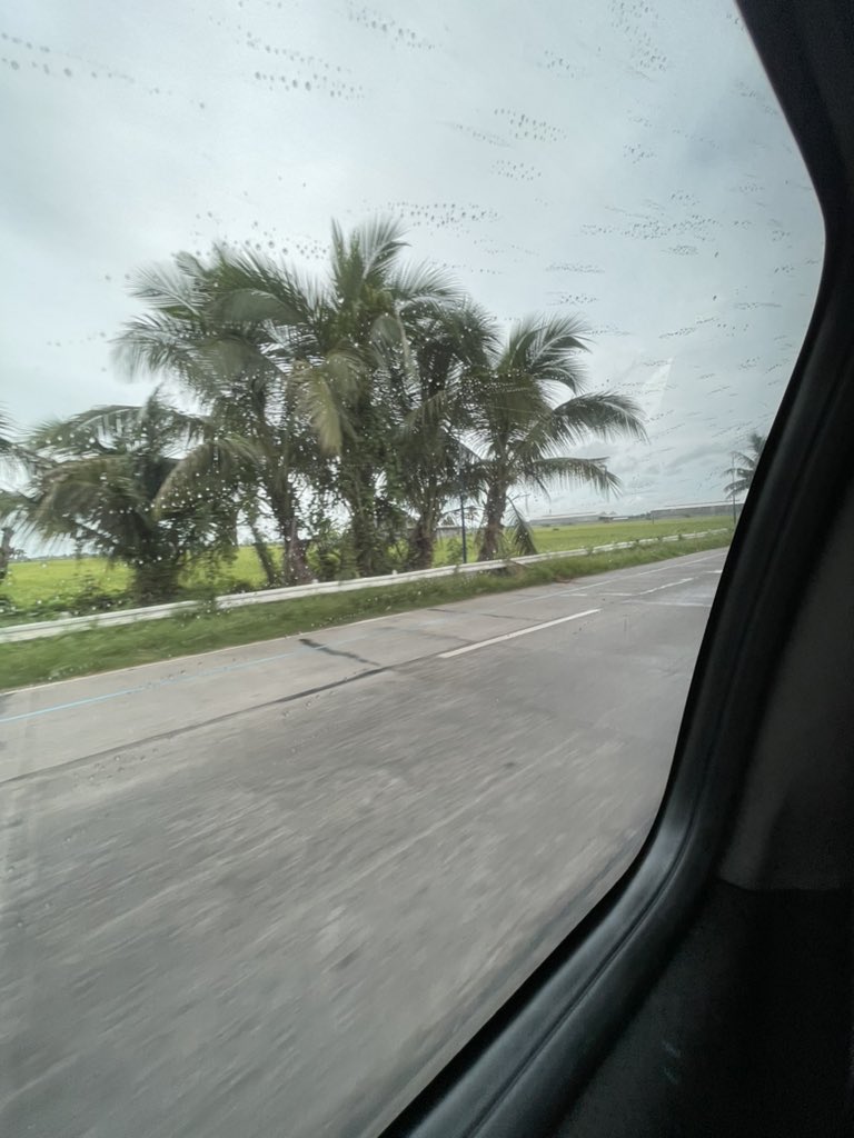 Sean27158403's tweet photo. Cuddle weather 
#alterisabela #altercauayan #isabela https://t.co/Xh23x5MKZ4